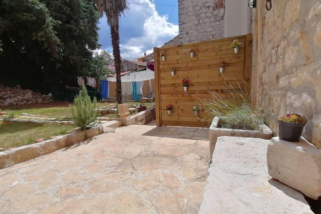 Rovinj Home With A Garden By Rocco Exterior foto